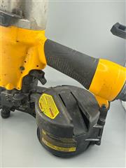 J06-DEWALT NAILER